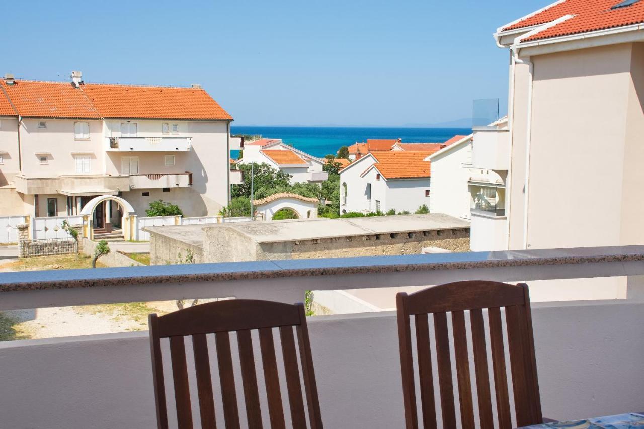 Apartments Summersong Novalja Exterior photo