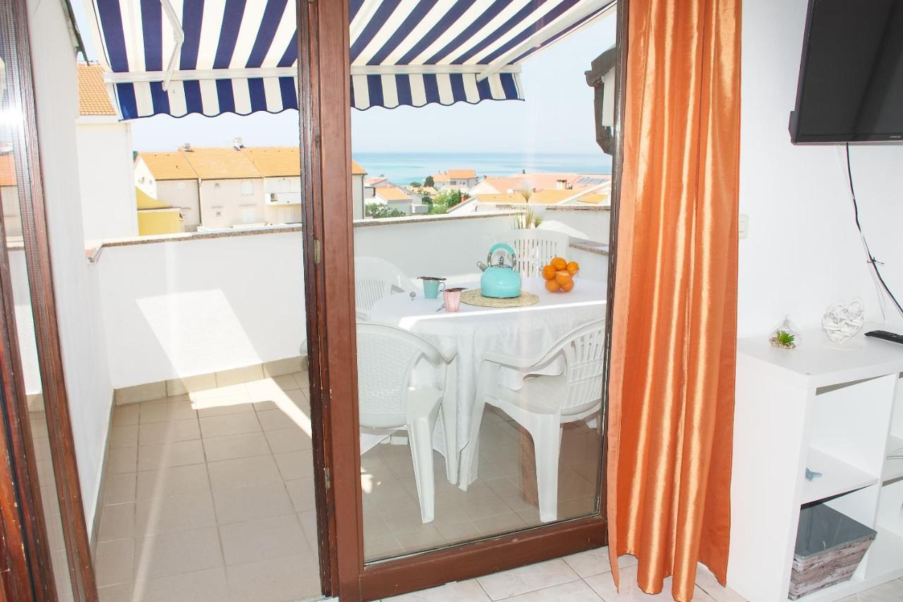 Apartments Summersong Novalja Exterior photo
