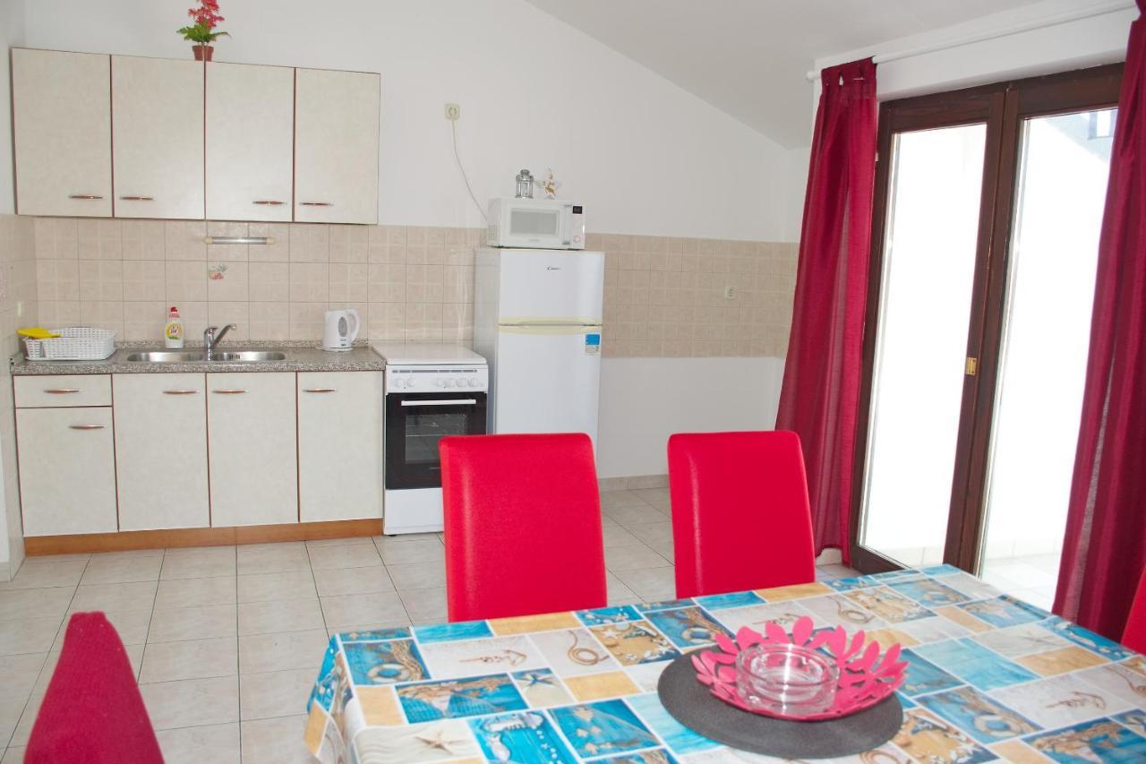 Apartments Summersong Novalja Exterior photo